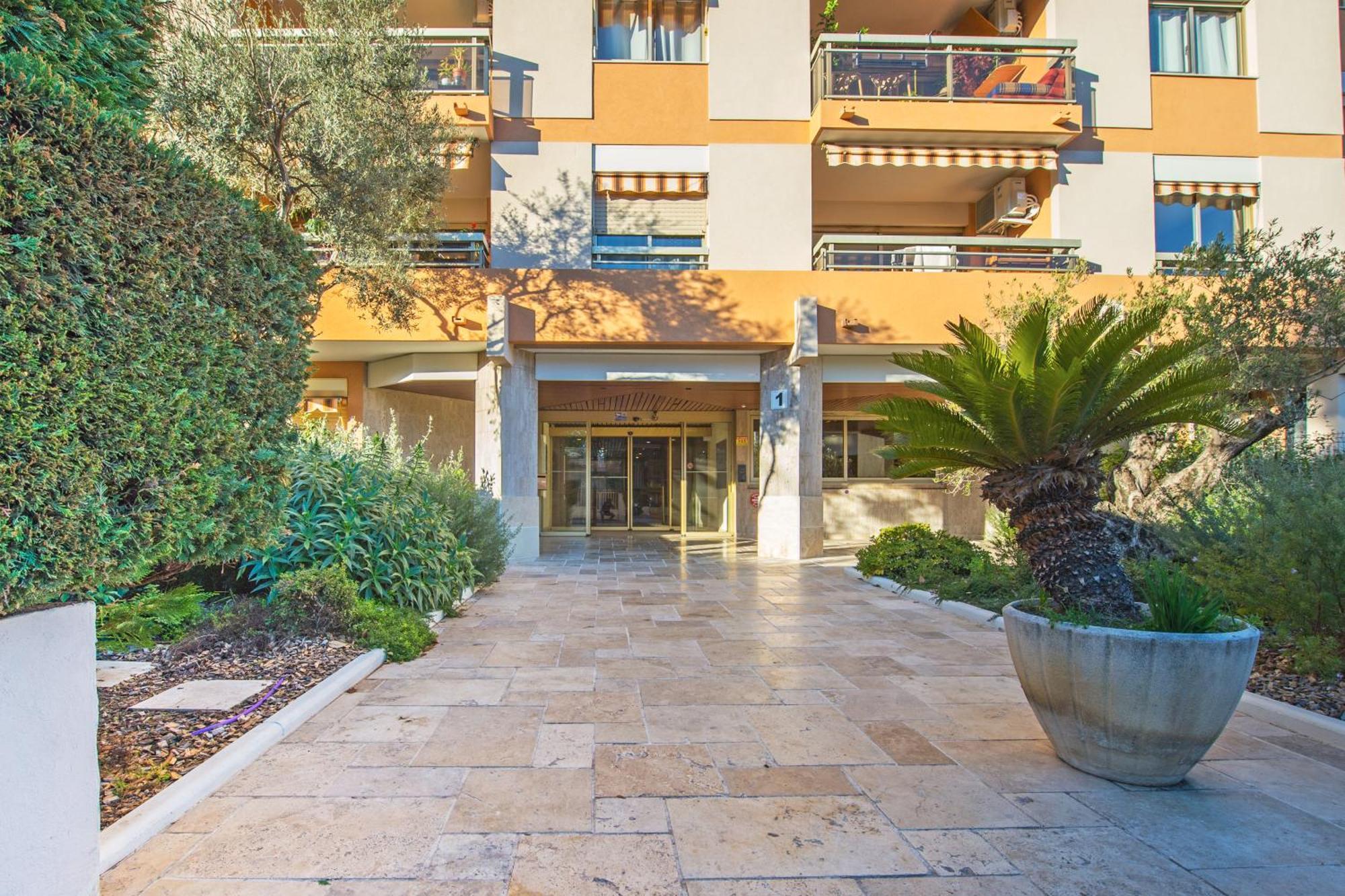 Appartement Renove - Terrasse - Parking - Bm Nice Exterior photo